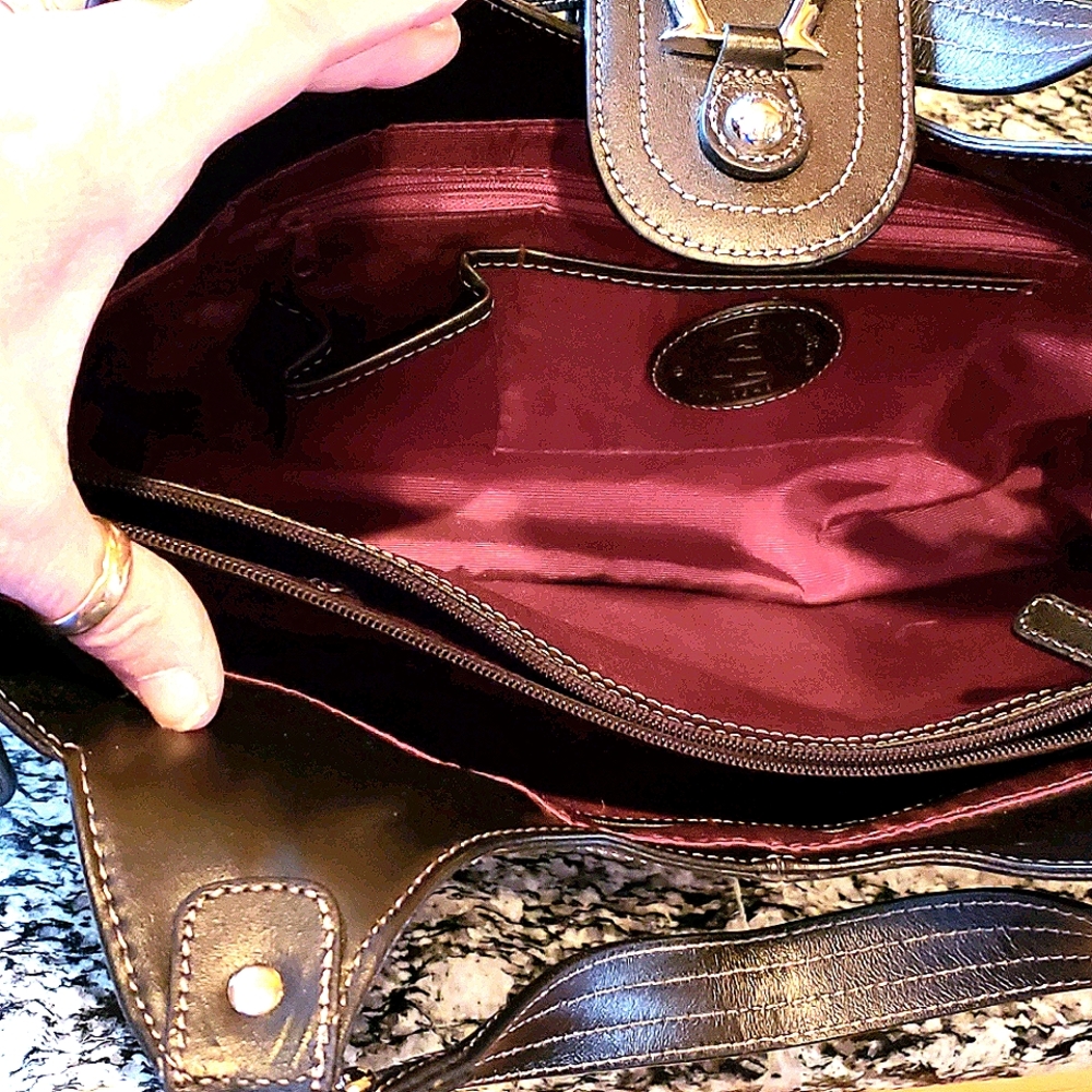 Handbag - Picture 4 of 5